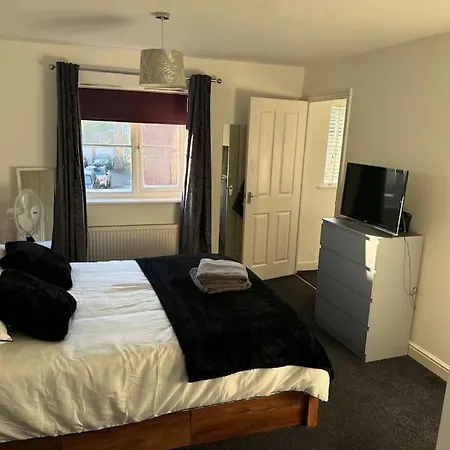 Fantastic Bright Spacious Holiday home Bristol