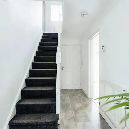 Fantastic Bright Spacious
